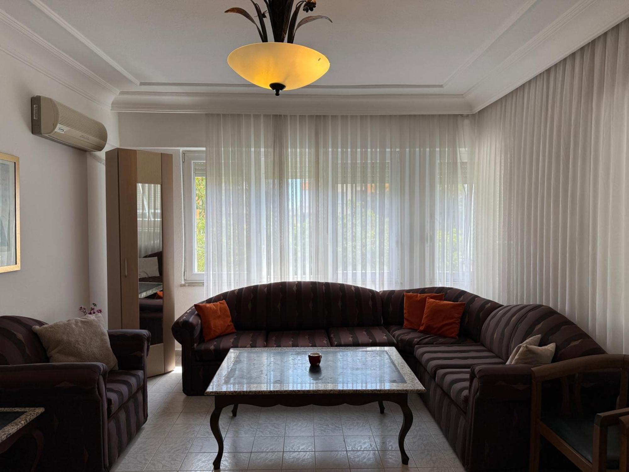 Apartment At The Cleopatra With A Balcony *